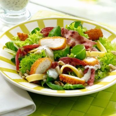 Salata cu snitel - 400 gr